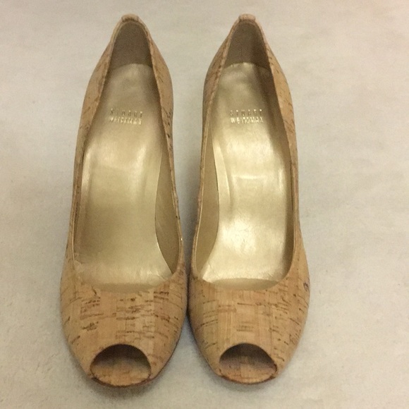 Stuart Weitzman Cork Peep Toe Pump - Picture 4 of 4